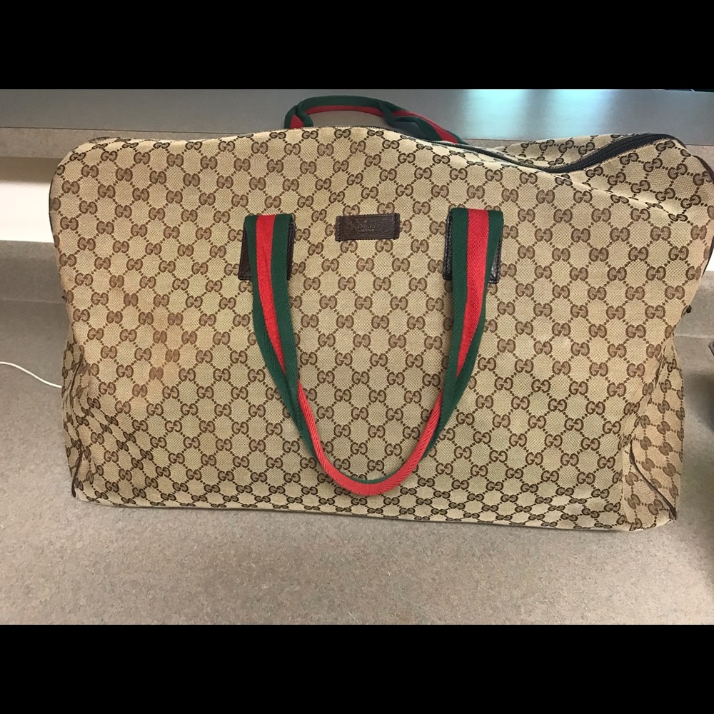 Gucci duffel bag